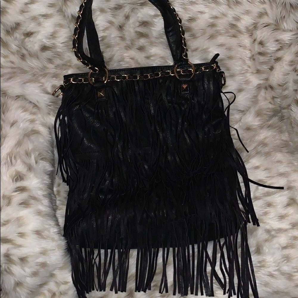 Fringe black faux leather purse‎